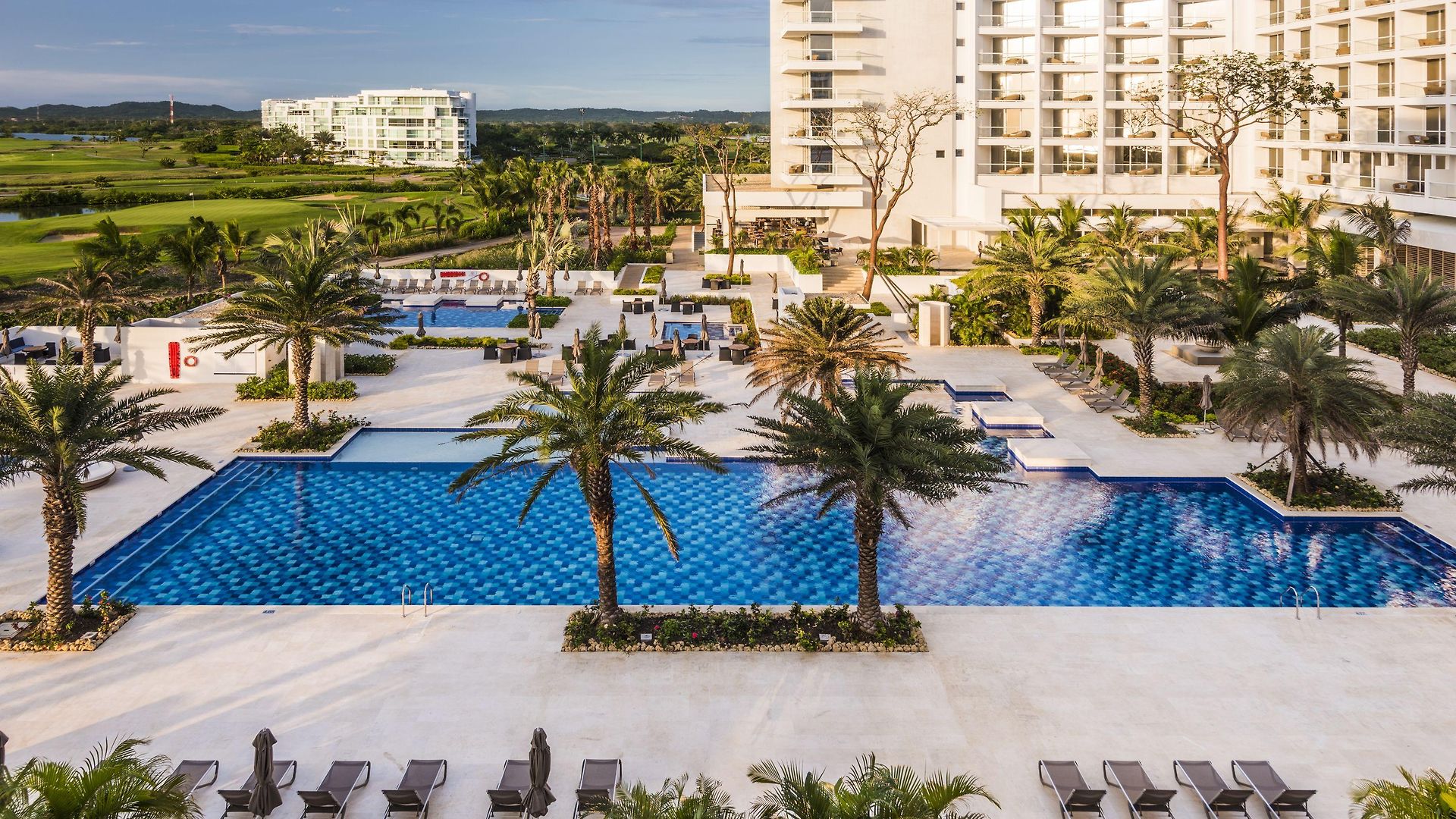 Resort Dreams Karibana Golf &